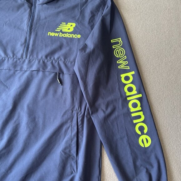 New Balance Lightweight Windbreaker Mens S Jogging Jacket Navy Running Hooded - Picture 3 of 16